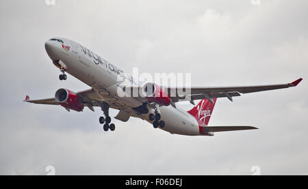 Virgin Atlantic Airbus A330 G-Rebe weg vom Flughafen London-Heathrow LHR Stockfoto