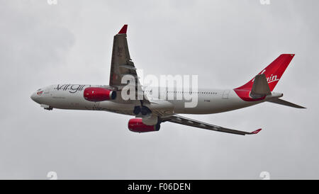 Virgin Atlantic Airbus A330 G-Rebe weg vom Flughafen London-Heathrow LHR Stockfoto