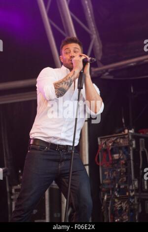 Ascot, Großbritannien. 8. August 2015. Blaue erklingt in Dubai Duty Free Shergar Cup Konzert in Ascot Racecourse Credit: Andrew Spiers/Alamy Live News Stockfoto