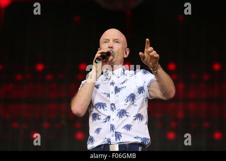 Macclesfield, Cheshire, UK. 8. August 2015. Jimmy Sommerville tritt am Rücklauf Festival Nord. Bildnachweis: Simon Newbury/Alamy Live-Nachrichten Stockfoto