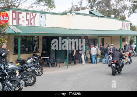 Pie in the Sky Motorcycle Club Café am alten pacific Highway, Cowan, New South wales, australien. Beliebter Treffpunkt für Motorradfahrer Stockfoto