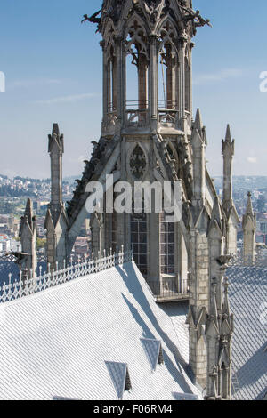 Die Basilika del Voto Nacional ist eine römisch-katholische Kirche in Quito, Ecuador. Dies ist die größte neugotische Basilika in der Amer Stockfoto