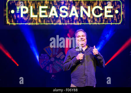 Bristol, UK. 8. August 2015. Der Lustgarten startete sein Edinburgh Fringe Festival-Programm eine Vorschau auf einige der 257-Shows, die in 23 Orten stattfinden.  Im Bild: Hal Cruttenden Credit: Richard Dyson/Alamy Live-Nachrichten Stockfoto