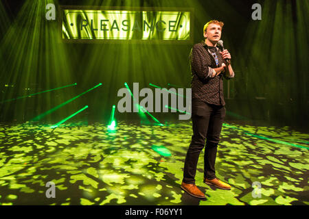 Bristol, UK. 8. August 2015. Der Lustgarten startete sein Edinburgh Fringe Festival-Programm eine Vorschau auf einige der 257-Shows, die in 23 Orten stattfinden.  Im Bild: Joe Lycett Credit: Richard Dyson/Alamy Live-Nachrichten Stockfoto