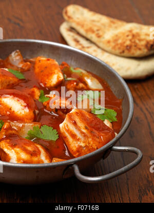 Curry auf eine Tischplatte Stockfoto