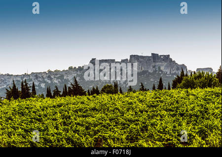 Europa. Frankreich. Bouches-du-Rhône. Alpilles Berge. Regionalpark der Alpilles. Les Baux de Provence. Stockfoto