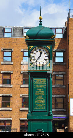 Die Engel Clock Tower, Islington, London, England, UK Stockfoto