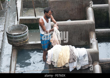 Menschen am Dhobi Ghat, die Welten größte Outdoor-Wäsche am 24. Juni 2010 in Mumbai, Indien. Stockfoto