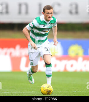 Glasgow, Schottland. 9. August 2015. Ladbrokes Schottische Premier League. Partick Thistle gegen Celtic FC. Liam Henderson © Aktion Plus Sport/Alamy Live-Nachrichten Stockfoto