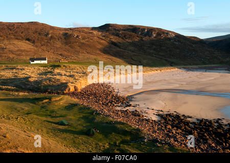 Wild campen in der Nähe von Kearvaig Bothy an der Kearvaig Bucht, an der Nordküste östlich von Cape Wrath, Sutherland, Schottland, UK. Stockfoto