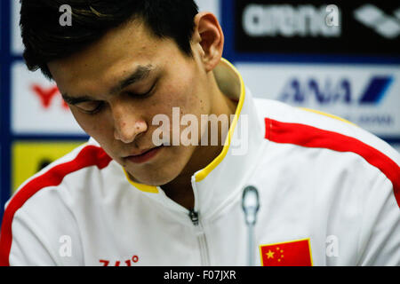 Kazan, Russland. 9. August 2015. Chinesen schwimmen Sterne Sun Yang reagiert während einer Pressekonferenz bei den FINA-Weltmeisterschaften in Kazan, Russland, 9. August 2015. Sun Yang gab seine Chance, seinen 1.500 m Freistil Titel bei den Weltmeisterschaften in Kazan zu verteidigen, wie die 23-j hrige zog sich aus den letzten Minuten, bevor es am Sonntag wegen Herz Beschwerden begonnen. Bildnachweis: Zhang Fan/Xinhua/Alamy Live-Nachrichten Stockfoto