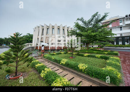 Bibliothek am Institut für Fremdsprachen, Teil der Bewegung neue Khmer-Architektur von 1960, Phnom Penh, Kambodscha Stockfoto