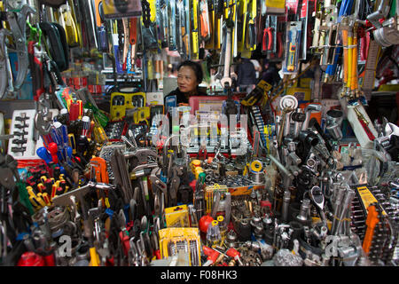 Hardware und Tool-Markt in Hanoi, Vietnam Stockfoto