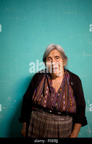 Maya indigene Frau in San Jorge La Laguna, Solola, Guatemala. Stockfoto