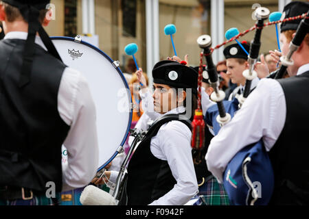 Glasgow, Schottland. 10. August 2015. Eines der weltweit größten und renommiertesten Piping Festivals begann heute in Glasgow. Das Festival zieht Pipe Bands aus der ganzen Welt und endet mit den World Pipe Band Championships am Samstag 15. August. Bildnachweis: Findlay/Alamy Live-Nachrichten Stockfoto