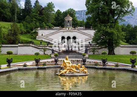 Park von Schloss Linderhof in Bayern, Deutschland Stockfoto