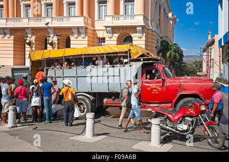 Horizontale Streetview in Santiago De Cuba, Kuba. Stockfoto