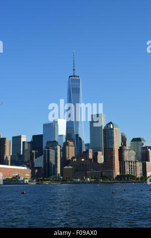 Lower Manhattan Skyline entlang des Hudson River. Stockfoto