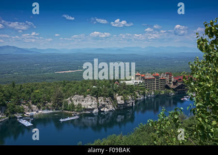 Malerische Aussicht von Skytop Turm der Mohonk Mountain House und das Hudson Valley in New Paltz, New York Stockfoto