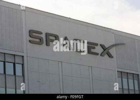 Los Angeles, Kalifornien, USA. 7. Juli 2015. SpaceX Hauptsitz in Hawthorne, CA. © Ringo Chiu/ZUMA Draht/Alamy Live News Stockfoto