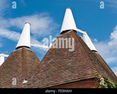 Oast Häuser auf Sissinghurst Castle, Kent, England Stockfoto