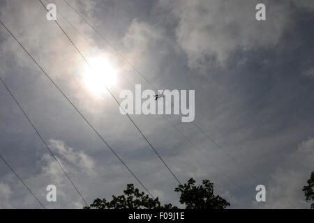 Zipline Abenteuer in Branson Zipline Canopy Tours in Branson, Missouri. Stockfoto