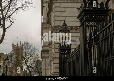 Der Ecke Whitehall und Downing Street Stockfoto