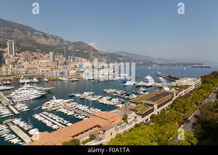 Blick auf Hafen von Herkules, im Stadtteil La Condamine, Fürstentum Monaco. Stockfoto