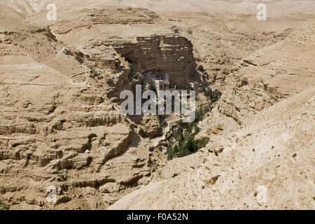 Blick auf St.-Georgs Kloster im Wadi Qelt in der Judäischen Wüste, Israel Stockfoto