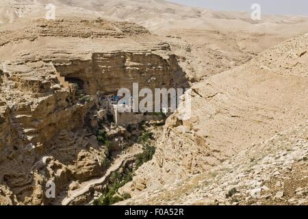 Blick auf St.-Georgs Kloster im Wadi Qelt in der Judäischen Wüste, Israel Stockfoto