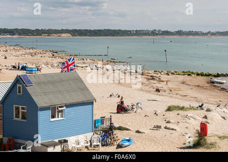 Strandhütten an Hengistbury Head, Christchurch, Dorset, England, Vereinigtes Königreich. Stockfoto