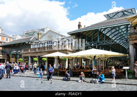 Innenhof des Covent Garden Market, Covent Garden, City of Westminster, London, England, Vereinigtes Königreich Stockfoto