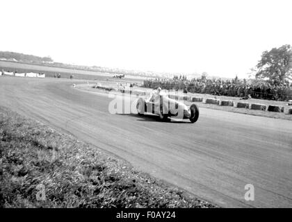 FARINA ALFA ROMEO 158 Abtei Kurve British GP Silverstone 1950 Stockfoto