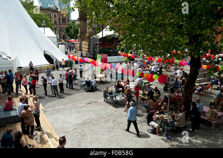 Albert Square während der Manchester International Festival, Manchester, England, UK. Stockfoto