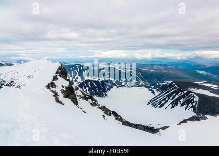 Oben auf der Kebnekaise Sydtoppen in Schweden. Stockfoto