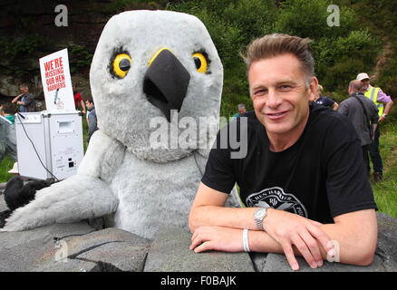 Sender Chris Packham leitet die Kampagne gegen die illegale Verfolgung von Henne harriers an kornweihe Tag, Goyt Valley, Peak District, Großbritannien Stockfoto