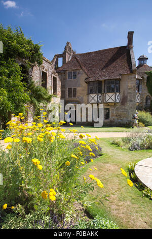 Die alte Burg, Scotney Castle, Lamberhurst, Kent, Großbritannien Stockfoto