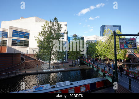 Brindleyplace Brücke über den Birmingham Kanal-Navigationen an den IStGH UK Stockfoto