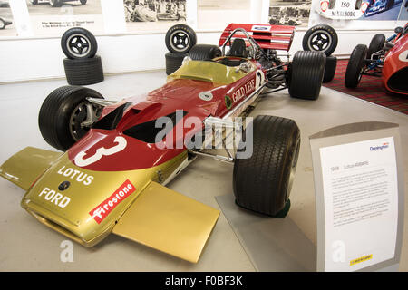 1968 Lotus 49/R6 angetrieben von Graham Hill und Tony Trimmer auf Anzeige im Museum von Donington Raceway Leicestershire, England Stockfoto