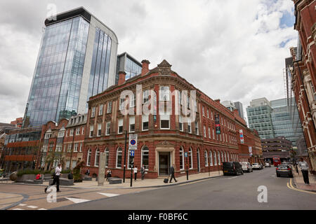 Edmund Straße und Kirche Straßenkreuzung in der Colmore Reihe Erhaltung Bereich Birmingham UK Stockfoto