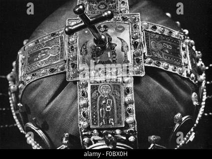 Kronen / Kronjuwelen, Ungarn, Krone des Heiligen Stephanus, zweite Version, 1270 - 1272, Zusatzrechte-Clearences-nicht verfügbar Stockfoto