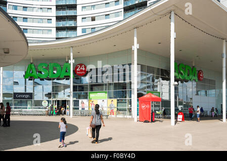 ASDA Supermarkt, Zentrum der Blenheim, Hounslow, London Borough of Hounslow, Greater London, England, United Kingdom Stockfoto