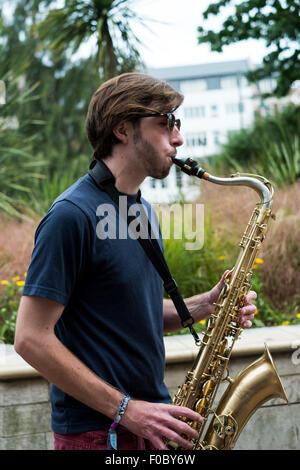 Straßenmusik in Bournemouth-Dorset-England Stockfoto