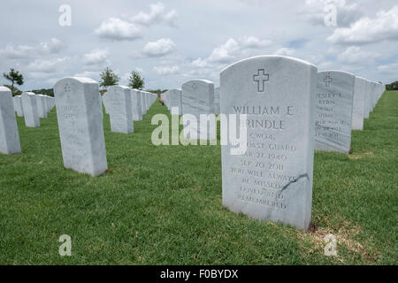 Grabsteine auf dem Nationalfriedhof in Sarasota. Stockfoto