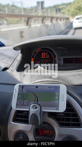 Alternative Verwendungen des Telefons im Fahrzeug Stockfoto