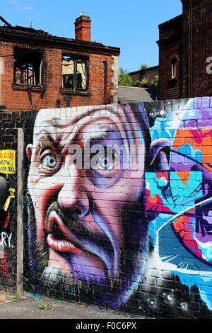 Dieses Bild wurde aufgenommen in Digbeth, Birmingham. Die Graffiti entstand im Zusammenhang mit der "Stadt der Farben"-Kunst-Festival. Stockfoto