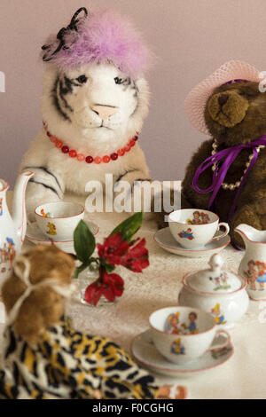 Ausgestopfte Tiere Tea Party, USA Stockfoto