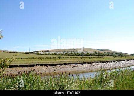 Blick über den Fluss Ouse in Richtung Mount Caburn, in der Nähe von Lewes, East Sussex Stockfoto