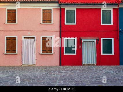 Bunt bemalte Häuser Burano venezianischen Lagune Veneto Italien Europa Stockfoto