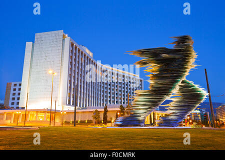 Statue vor Hotel Hilton in Evangelismos im Zentrum von Athen Stockfoto